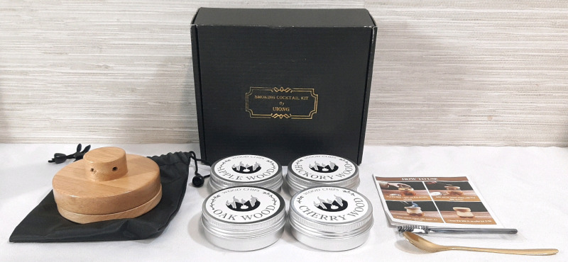 New Smoking Cocktail Kit by Uiong, Including Four Tins of Different Wood Chips, Wooden Smoke Infuser, Small Spoon, Small Cleaning Brush, Instruction Manual And String Tie Bag