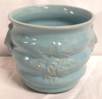 Beautiful McCoy Pottery Planter Jardiniere 6.75" Tall USA