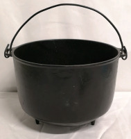 3 Footed Cast Iron Cauldron/Pot with Handle #9