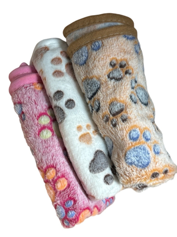 New 3 Pack Warm Paw Print Blankets