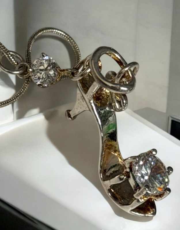 925 Stiletto Shoe Brilliant Cut CZ Stone Pendant 925 Snake Chain 20 Inch