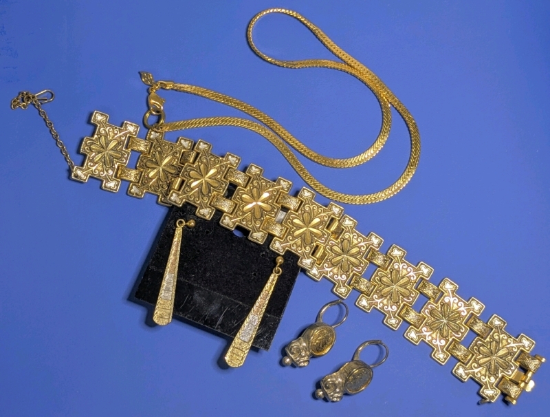 Quality Gold Tone & Mixed Metals: Signed Verdome Necklace (15"), Roman Coin-Style Earrings, Wide Bracelet w Safety Chain & Dangly Earrings