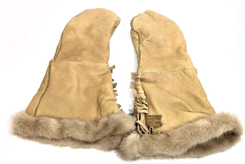 Stellar One Size Fits All / Large Inuit-Style Presumed Moose Hide & Fur Cuff Long Lined Mittens | 16" Long Each