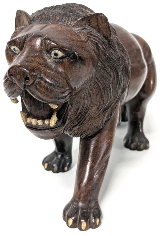 Concerned/Surprised-Looking African Lion Wood Carved Figure w Inlaid Eyes, Teeth & Claws | Approx 9.5" Long x 5.75" Tall