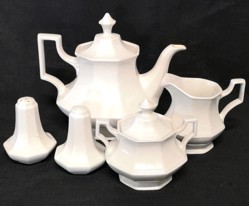 England Teapot & Creamer & Sugar Set with Salt & Pepper Shakers