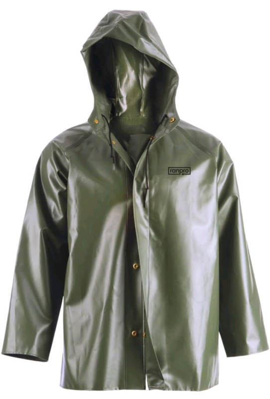 New | Pioneer Size: Medium Waterproof Fisherman Jacket / Heavy Duty for Cold Weather | Colour: Green | Model#J35/V3242040 * Retails For $50+ *