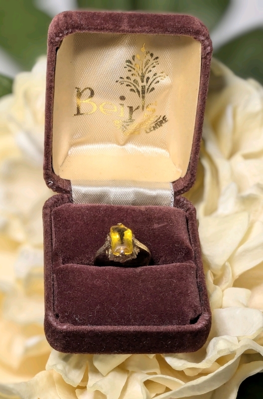 Vintage 10K Dainty Prong-Set Presumed Citrine Ring w Open Gallery