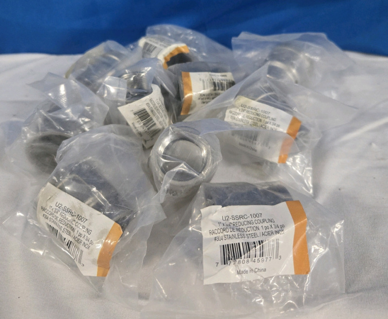 10Pcs New | Stainless Steel 1" x &frac34;" Reducing Coupling | Model# U2-SSRC-1007
