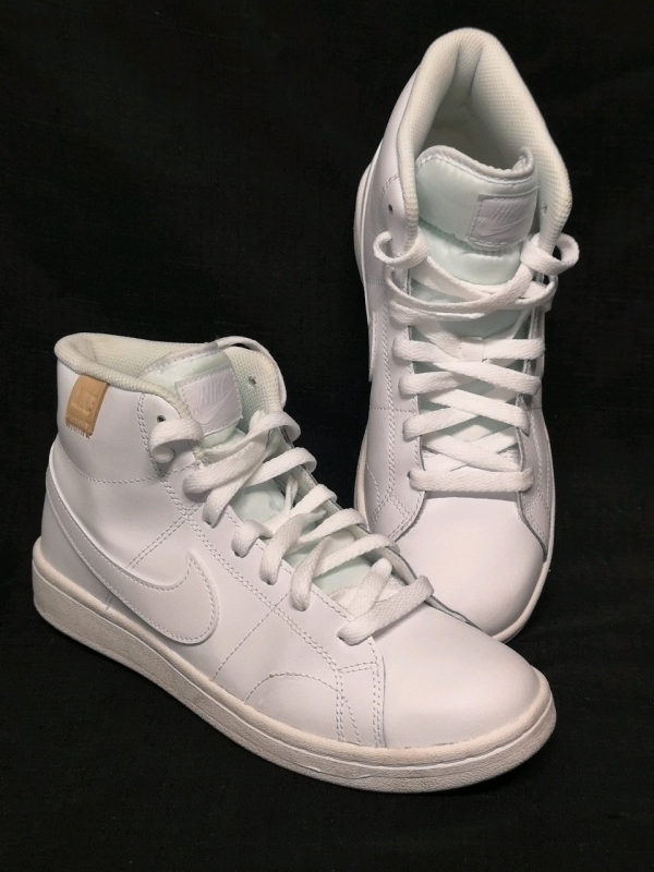 NIKE Court Royale 2 Mid Women's sz 8 Shoes