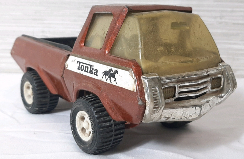 Vintage 60's Tonka Truck, 8½" Long, 3½" Wide and 4½" Tall