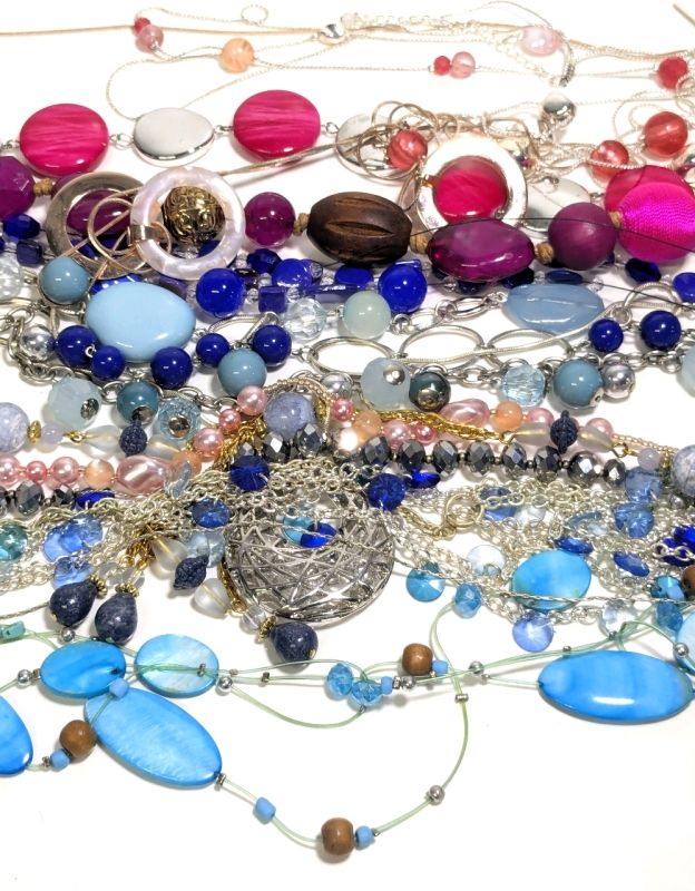 Assorted Vintage to Modern Necklaces incl 2-3 Jumbled Together &bull; Up to 40" Long