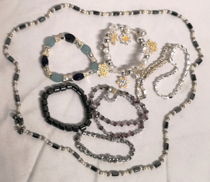 8 piece Jewelry Lot - Magnetic Necklace & Bracelets