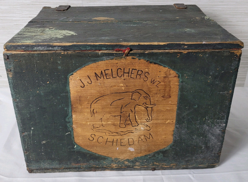 Antique J.J. Melchers wz. Schiedam Holland Gin Box . Leather straps for lid are not attached . Measures 15"×11"×12"