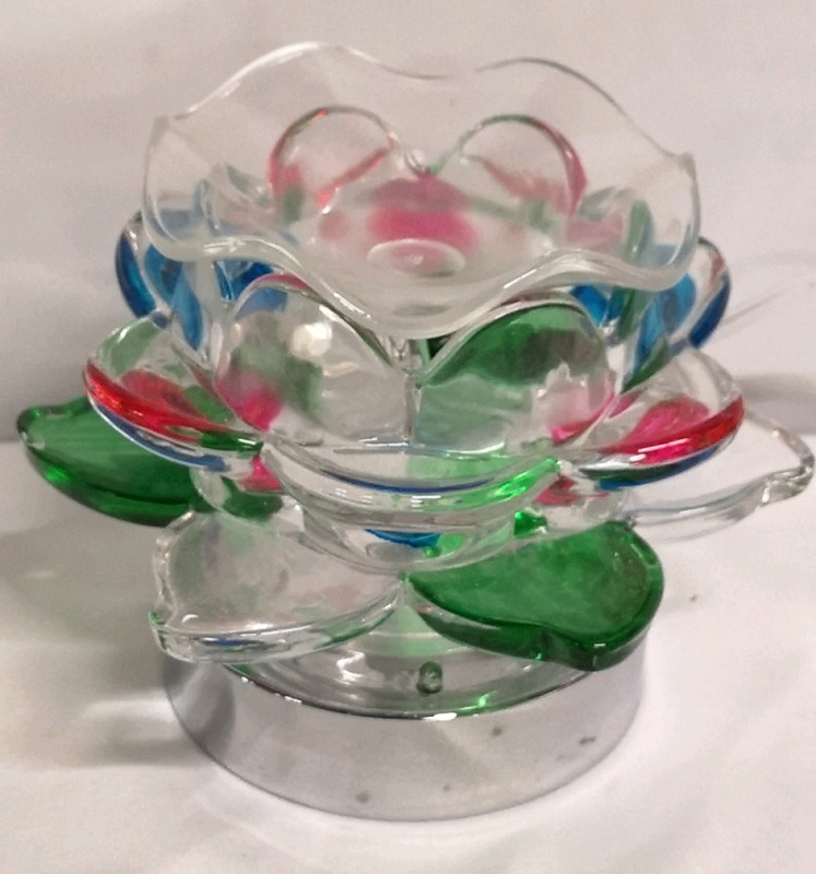 Multi-Coloured Electric Glass Lotus Flower Light / Fragrance Warmer - Working