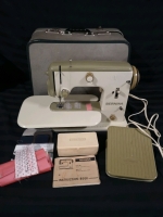 Bernina Sewing Machine - Working