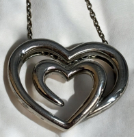 SLV Sadye L Vassil Sterling Silver Double Heart Minamalist Pendant 925 Italy Chain