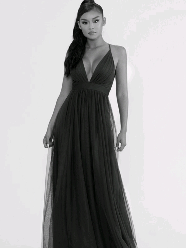 New LUXXEL Spa Plunge Tulle Maxi Dress: Black (Size: Small)