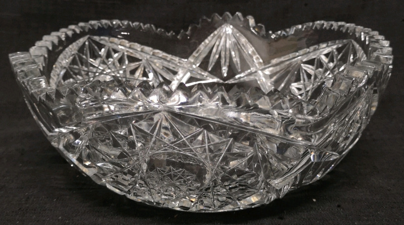 Vintage Crystal Fruit Bowl - 8" Diameter & 3.25" Deep