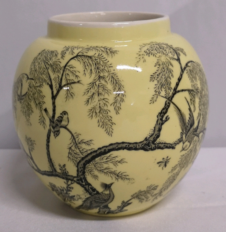 Vintage 4.5" Mason's Ginger Jar Birds & Foliage Design-Stunning Yellow - no lid