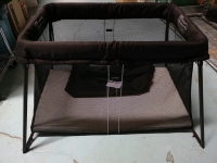 Babybjorn Portable Play Yard with Case - Super Easy Set up