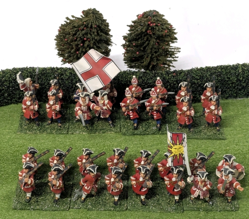 8 Handpainted Quartets of Cast Metal English Foot Soldiers on Flocked Bases : Howe's Regt. of Foot & Stuarts | Approx 1.25" Tall