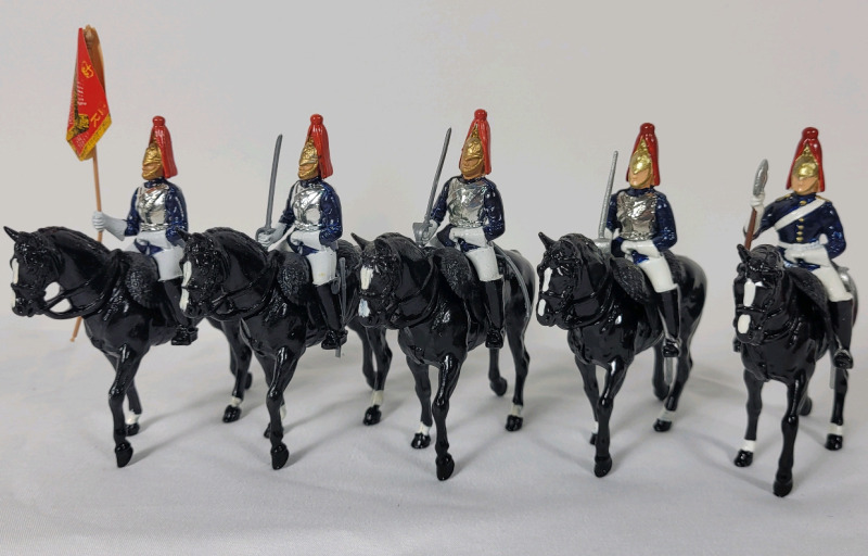 Metal Toy Soldiers " Mounted Blues and Royal Standard Bearer " , 54mm . Complete Set of 5
