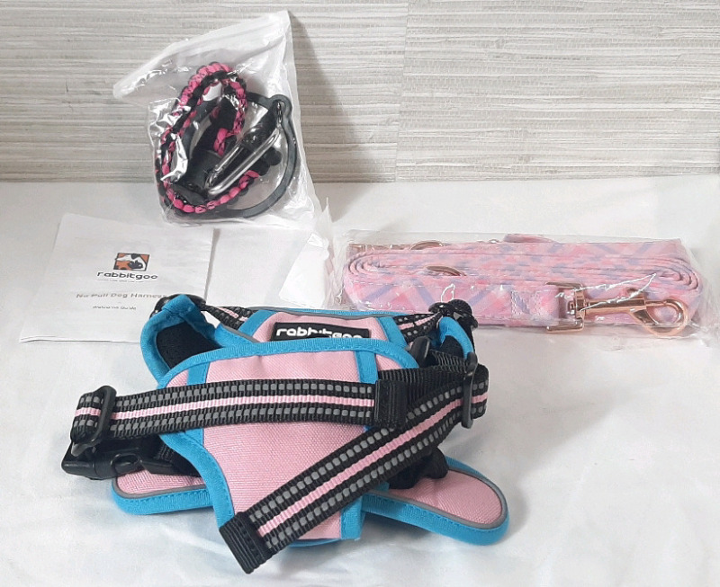 Lot of Dog Leashes and Harnesses, Including a Pink & Blue No Pull Harness For Small Dogs, Pink Dog Collar and Leash & Purple Dog Collar
