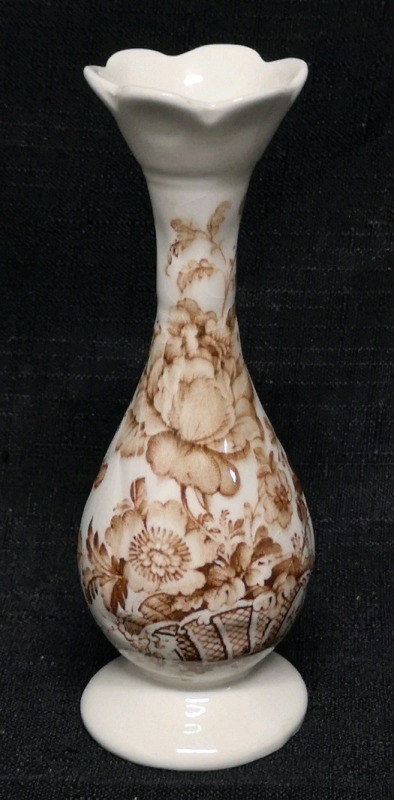 Vintage 5.5" Tall Crown Devon Fieldings Staffordshire Bud Vase