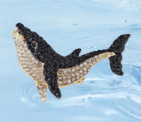 Water Crystal Elegant Whale Brooch Black & White Rhinestones