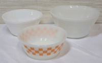 Fire King & Federal Milk Glass Bowls . No chips or cracks . Bowls measure 5" - 6" diameter