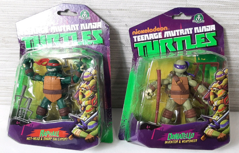 2 New Nickelodron Teenage Mutant Ninja Turtles Figures, Including Raphael & Donatello