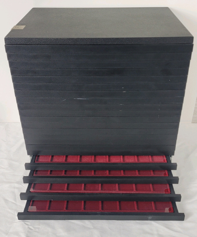 21 Drawer Wooden Coin Case with Seventy One (71) 1999 - 2010 Canadian Pictorial Quarters . Drawers hold 24 to 54 Coins .
