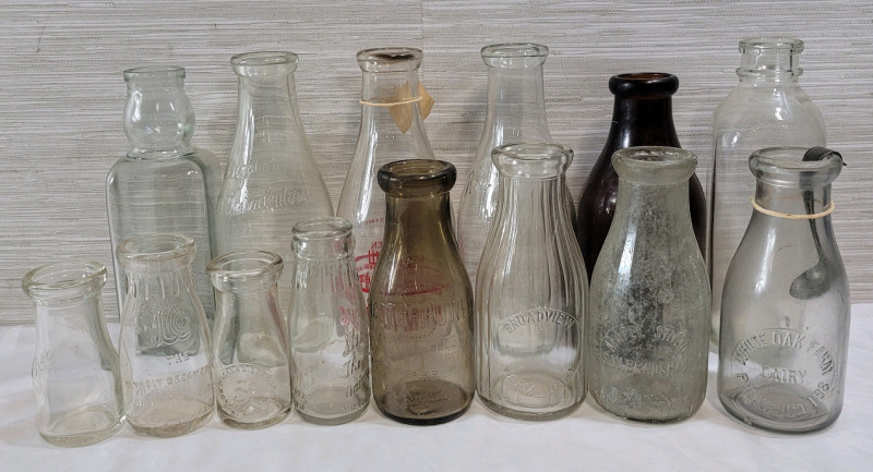 14 Vintage Dairy Farm / Milk Bottles , Various Bottlers . Various Sizes , 5" to 10" Tall .