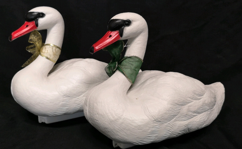 2 Swan Decoy's Dressed Up For The Holiday Season