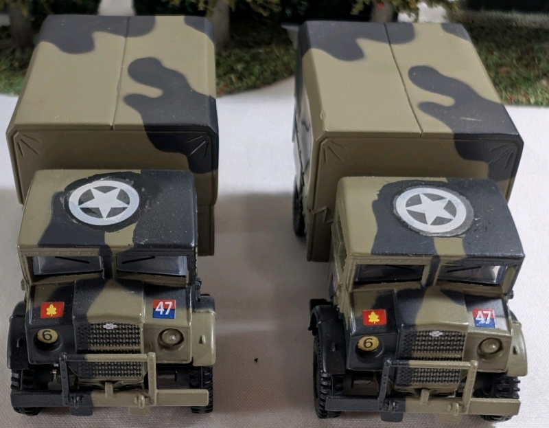 2 Oxford Military CMP Trucks 1st Canadian Infantry Division 1944 Approx. 2.75"