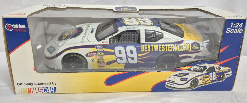 New 2006 Nascar Scale 1:24 Daimier Chrysler #99 Michael Waltrip Collectible Diecast Car