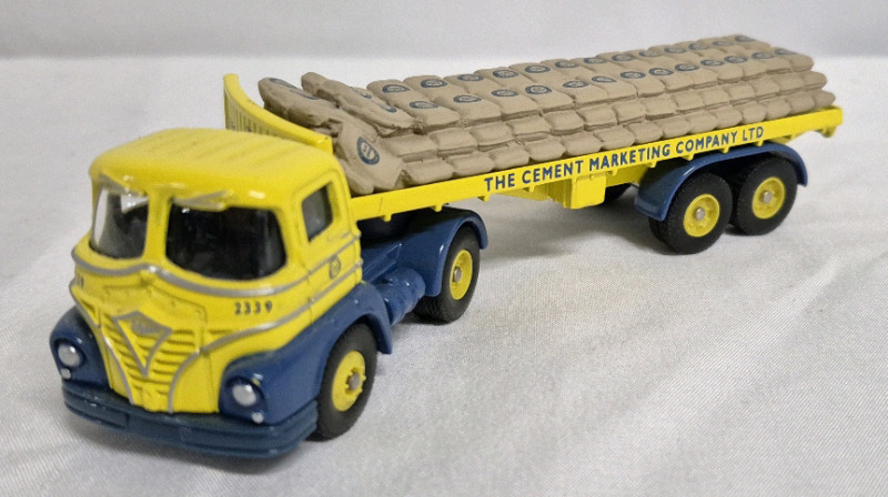 Leicester LE3 2WZ Diecast DG150000 Foden S21 with Flatbed Trailer and Cement Bags Load Days Gone 5" Long