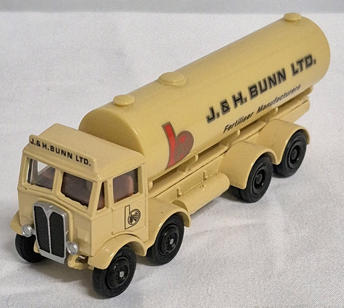 Diecast E10602 - AEC Mammoth 4 Axle Tanker Truck "J. & H. BUNN Ltd." - E.F.E. Scale 1:76 4.25" long