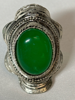 Vintage Large Green Stone Statement Ring Size 7 Adjustable Dimensional