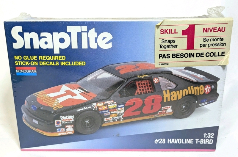 Sealed 1992 Monogram 1086 SNAPTITE #28 1:32 Scale Havoline T-Bird Model Car Set | No Glue Required!