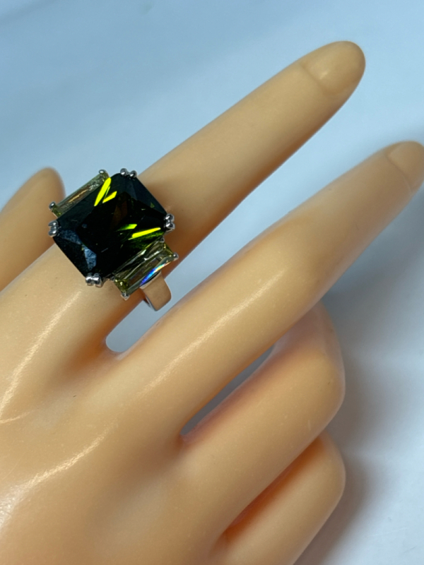18KGP White Gold Large Olovine Faceted Square Ring & Light Green Baguettes in Size 8