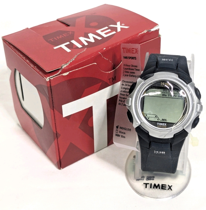 New TIMEX 1440 Sports T5J551 w 24 Hour Chrono, 2 Time Zones, Countdown Timer, Indiglo, Alarm 50m Water Resistant & w Original Box
