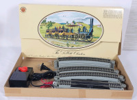 Bachmann DeWitt Clinton HO Scale Electric Train Tracks & Track Power Pack WITH TRACK & TRAIN