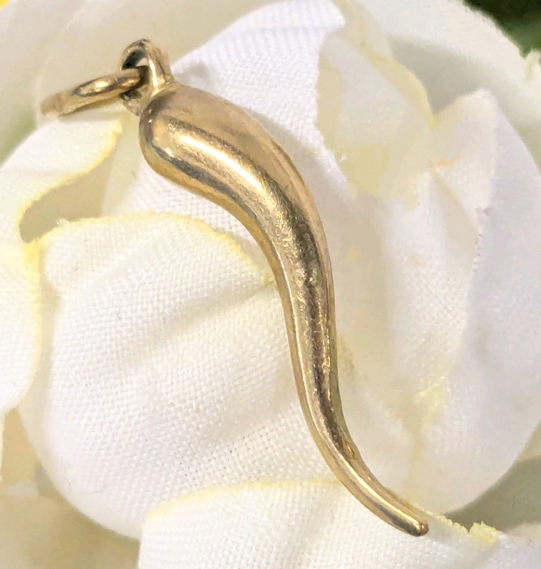 Fantastic 10K Gold Cornicello / Lucky Italian Horn Pendant | 1" Long (Excluding Oval Split Ring)
