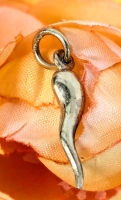 Great 10K Gold Cornicello / Lucky Italian Horn Pendant | 0.8" Long