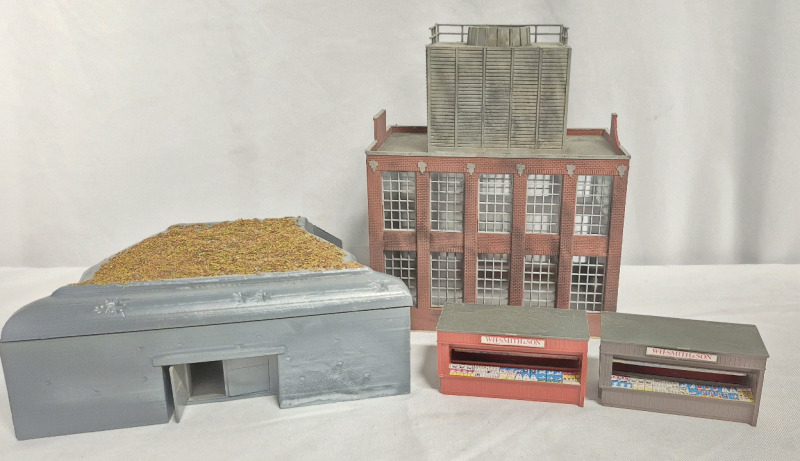 4 Plastic Model Buildings & Newspaper Stand W.H. Smith & Son