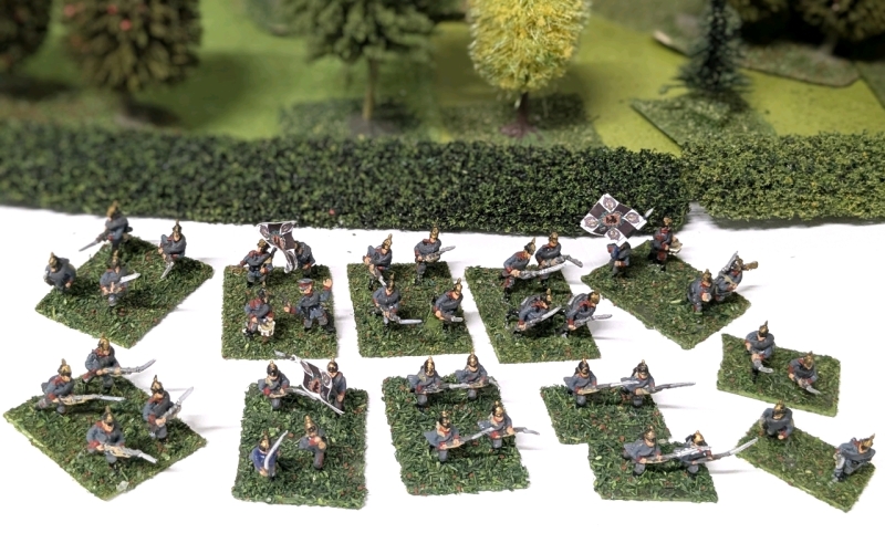 40 Foot Soldiers | 20mm Handpainted Cast Metal Wargaming Figures on Flocked Bases | Up to 1.15" Tall