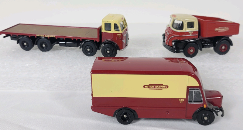 LLedo Trackside British Railways Diecast Trucks , 1:76 Scale . Three (3) Trucks