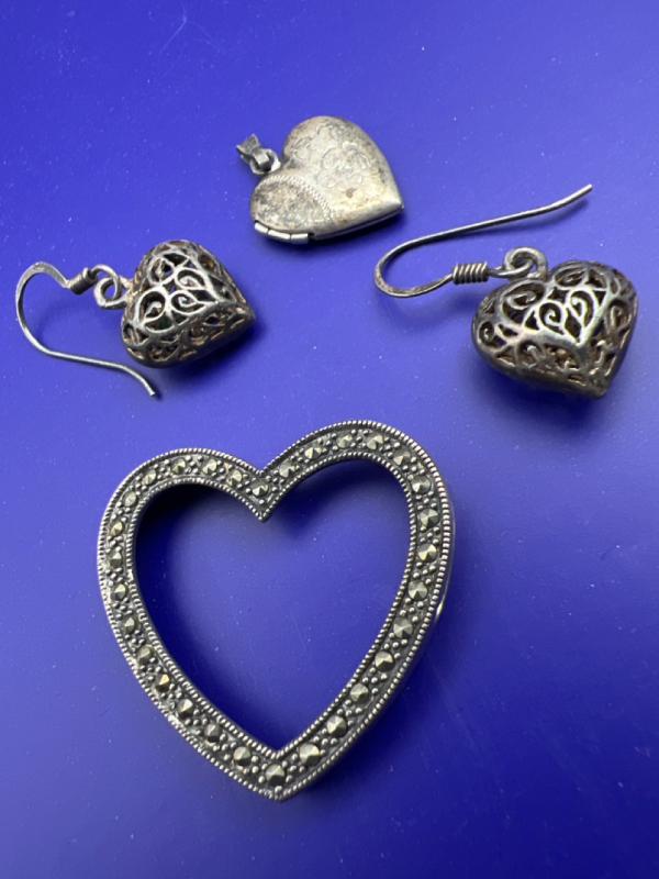 Sterling Full of Hearts vintage jewellery