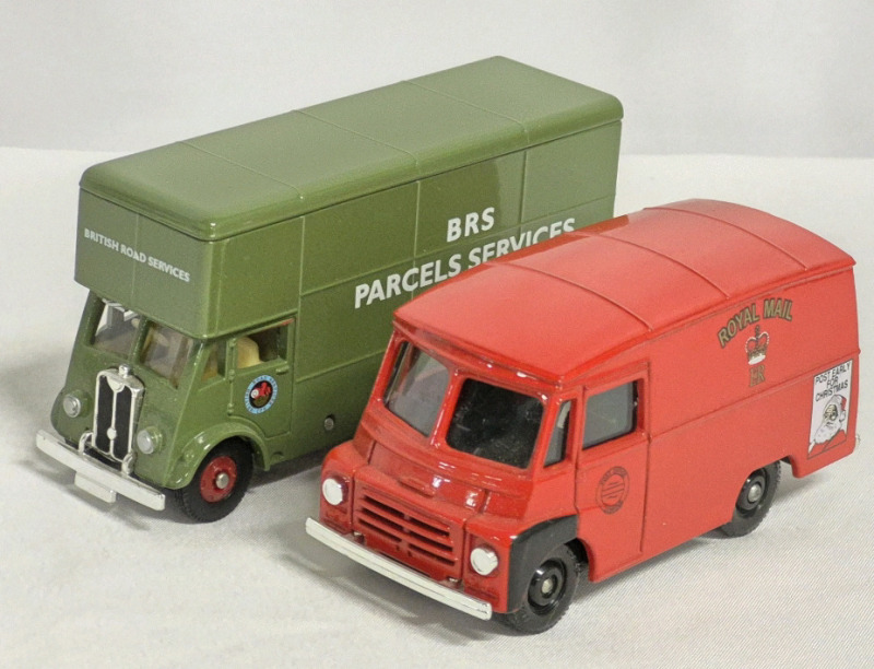 2 Diecast Postal Trucks - Red Lledo Royal Mail & Green Leicester Parcels Truck